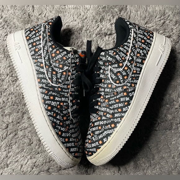 ⬛️Nike Air Force 1 Low
Just Do It Pack Black
Size 10 - Picture 1 of 12